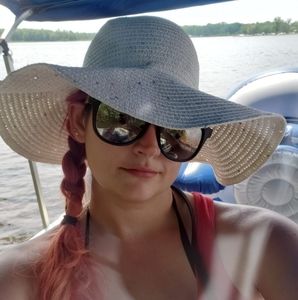 Meet your Posher, Heather